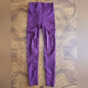 NWT Fabletics SculptKnit Leggings, Medium, Burgundy